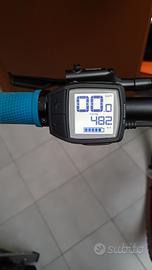 Bicicletta pedalata assistita Hube 