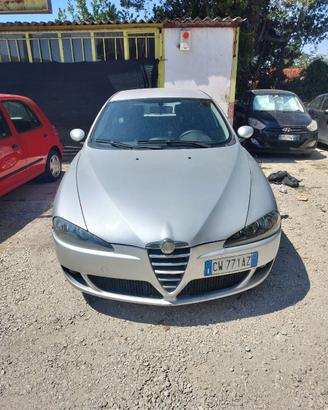 Alfa romeo 147 1.9 JTD anno 2005