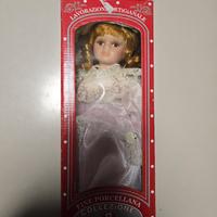 bambola in porcellana 