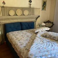 Letto matrimoniale moderno