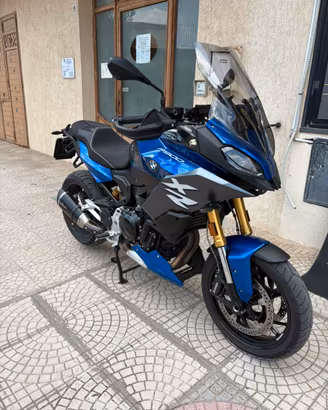 Bmw F 900 XR full
