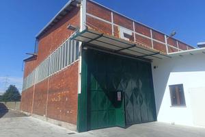 Immobile di 1800 m² a Beinasco