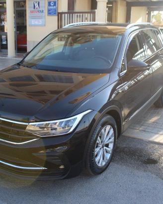 VOLKSWAGEN Tiguan 2.0 TDI SCR Life