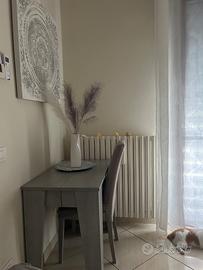 Consolle allungabile colore cemento