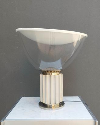 Lampada Taccia di Castiglioni per Flos