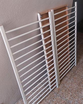 Lettino Hensvik Ikea con materasso e accessori