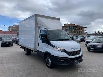 IVECO Daily Cabinato Furgonato