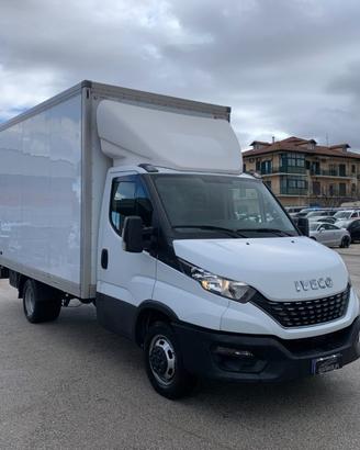 IVECO Daily Cabinato Furgonato