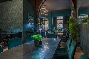 Wine bar e cocktail completamente ristrutturato