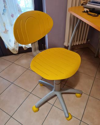 Sedia Girevole Gialla Cameretta