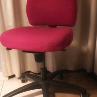 Sedia ufficio ergonomica regolabile con ruote
