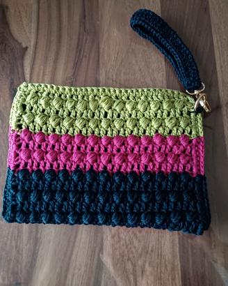 pochette all'uncinetto 