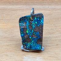 Opale Boulder australiano