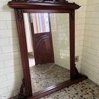 Specchiera d’antiquariato con intarsi