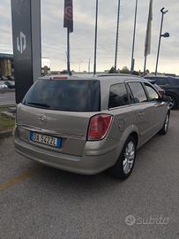 opel astra sw CDTI  