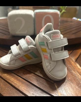 Scarpe sneakers da bambina adidas num.20