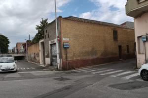 Locale commerciale-artigianale