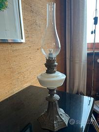 Lampada a petrolio