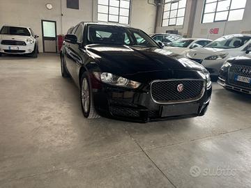 Jaguar XE 2.0 D 180 CV AWD aut. Pure