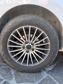 Gomme quattro stagioni 215/60 R17 100V