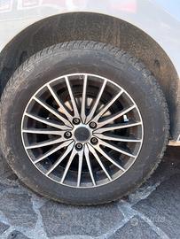 Gomme quattro stagioni 215/60 R17 100V