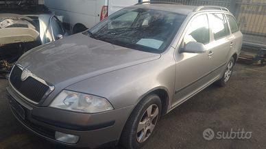 SKODA OCTAVIA 2008 C/MOTORE BKD