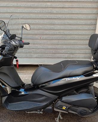 Piaggio Beverly 300