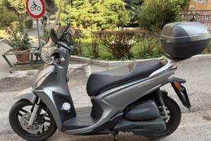 Kymco People S 125 ABS - Marzo 2022 - accessoriato