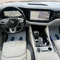Volkswagen Touareg 3.0 V6 TDI SCR Atmosphere PELLE