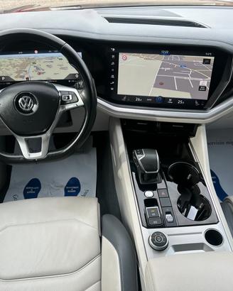 Volkswagen Touareg 3.0 V6 TDI SCR Atmosphere PELLE