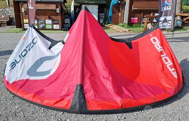 Kite Ozone Enduro V5 11m compresa barra V5 - 2025