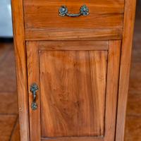 comodino legno massello