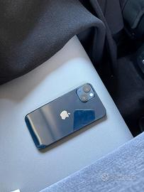 Iphone 13 mezzanotte