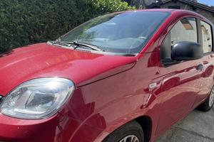 Fiat Panda Hybrid Pop 2026 rossa – 7.654 km