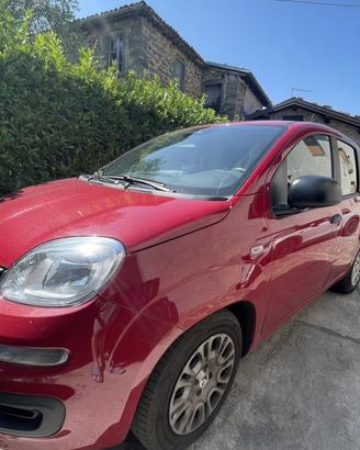 Fiat Panda Hybrid Pop 2026 rossa – 7.654 km