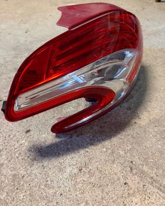 Fanale posteriore sx peugeot 208