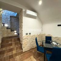 Via Miseno, bilocale finemente ristrutturato.