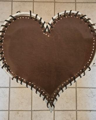 Tavolino portaoggetti cuore san valentino
