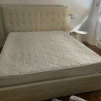 Letto matrimoniale  160x200 con materasso