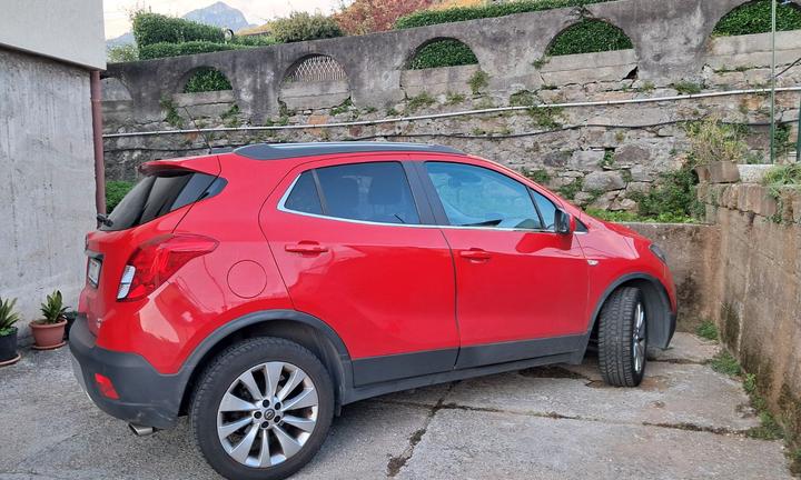 AUTOVETTURA USATA  4 X 4