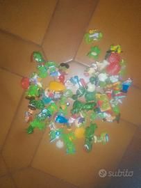 OLTRE 40 PERSONAGGI SORPRESINE KINDER 