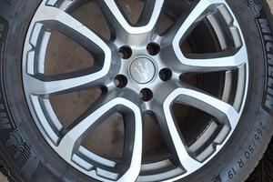 Cerchi 19" Maserati Levante+invernali Michelin