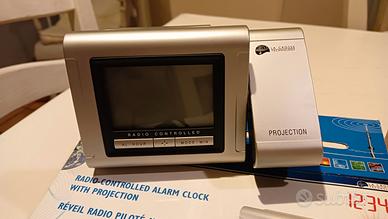 Sveglia Radiocontrollata con proiezione