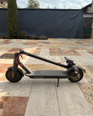 Monopattino Xiaomi M365