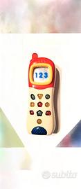 Un classico giocattolo Chicco, un telefono che ha