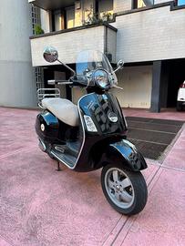 VESPA GTS 250