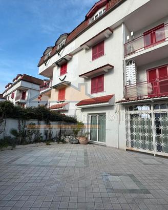 Villa plurifamiliare Via Enrico Fermi Rif.G2041