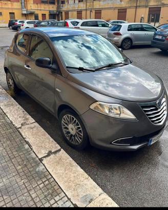lancia ypslion