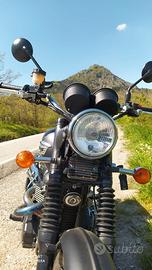 Triumph scrambler 900