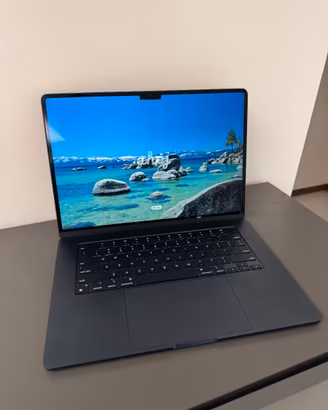 MacBook Air M3 15" (2024) - 8GB RAM / 512GB SSD